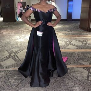 Size 12 Jovani Pageant Gown